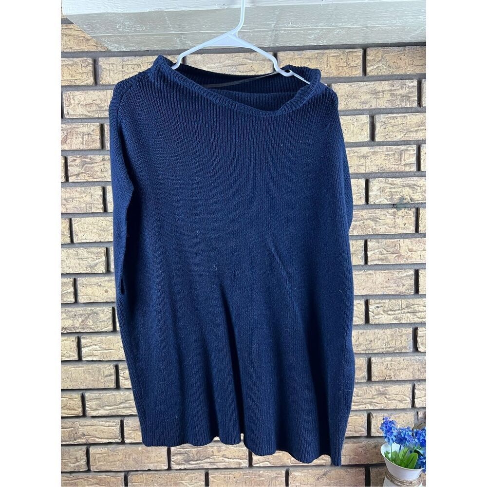 Chicos sleeveless sweater size 2